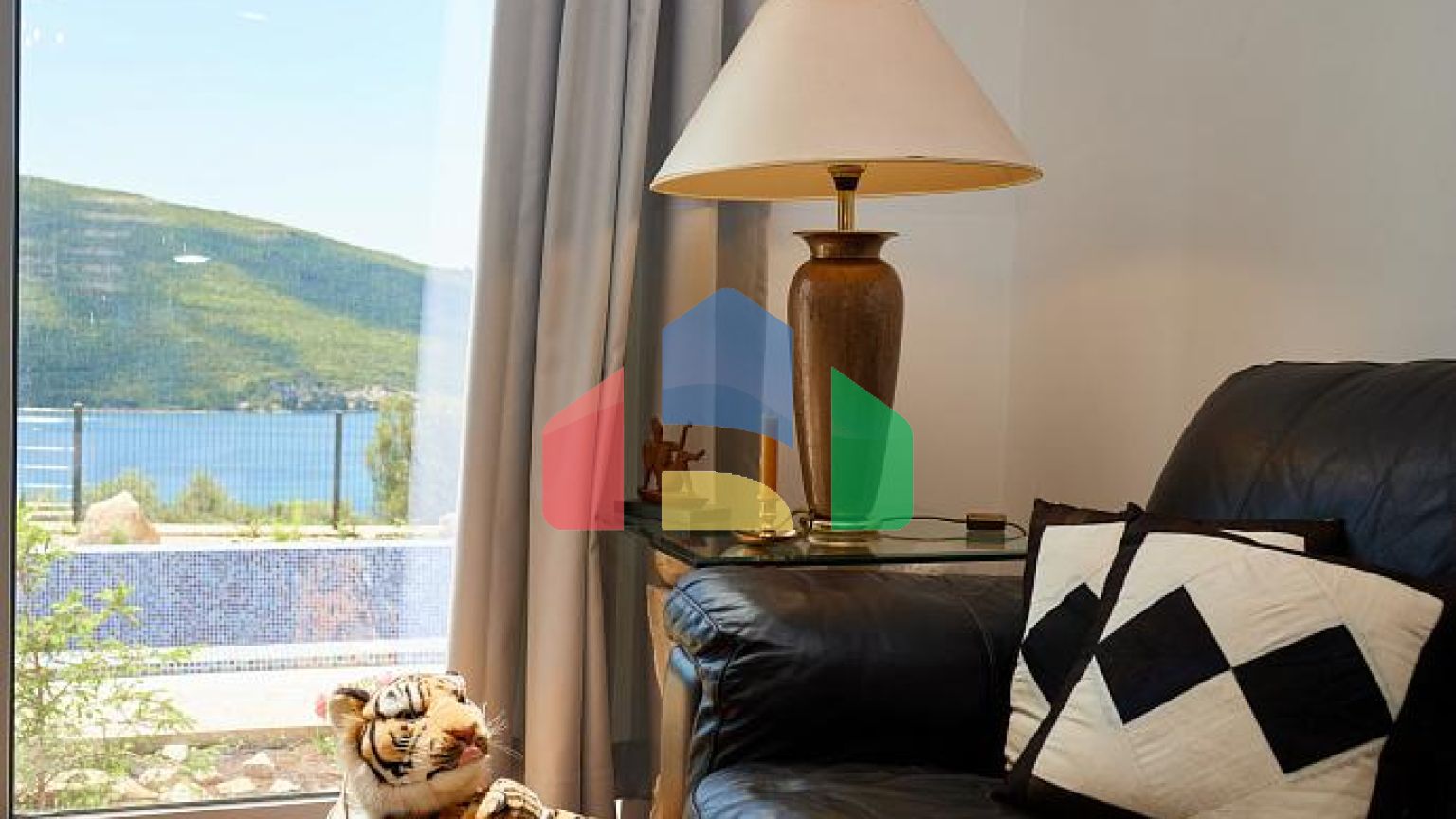 Просторный дом в Кумборе общей площадью 335 м²