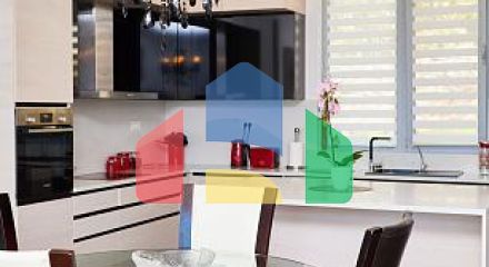 Просторный дом в Кумборе общей площадью 335 м²