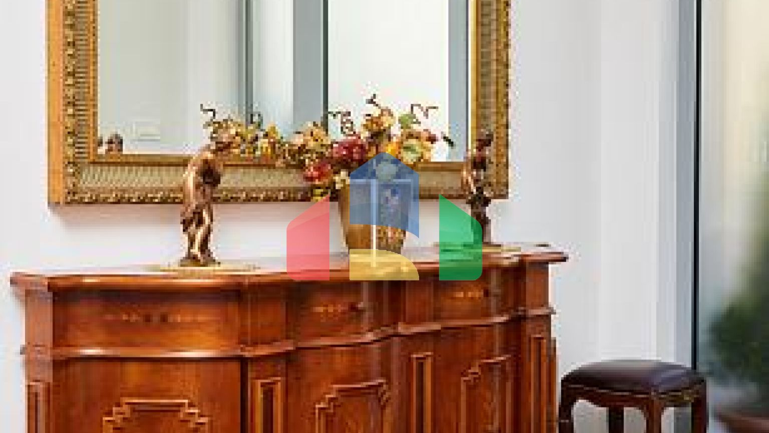 Просторный дом в Кумборе общей площадью 335 м²