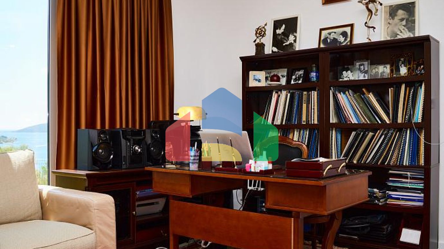 Просторный дом в Кумборе общей площадью 335 м²