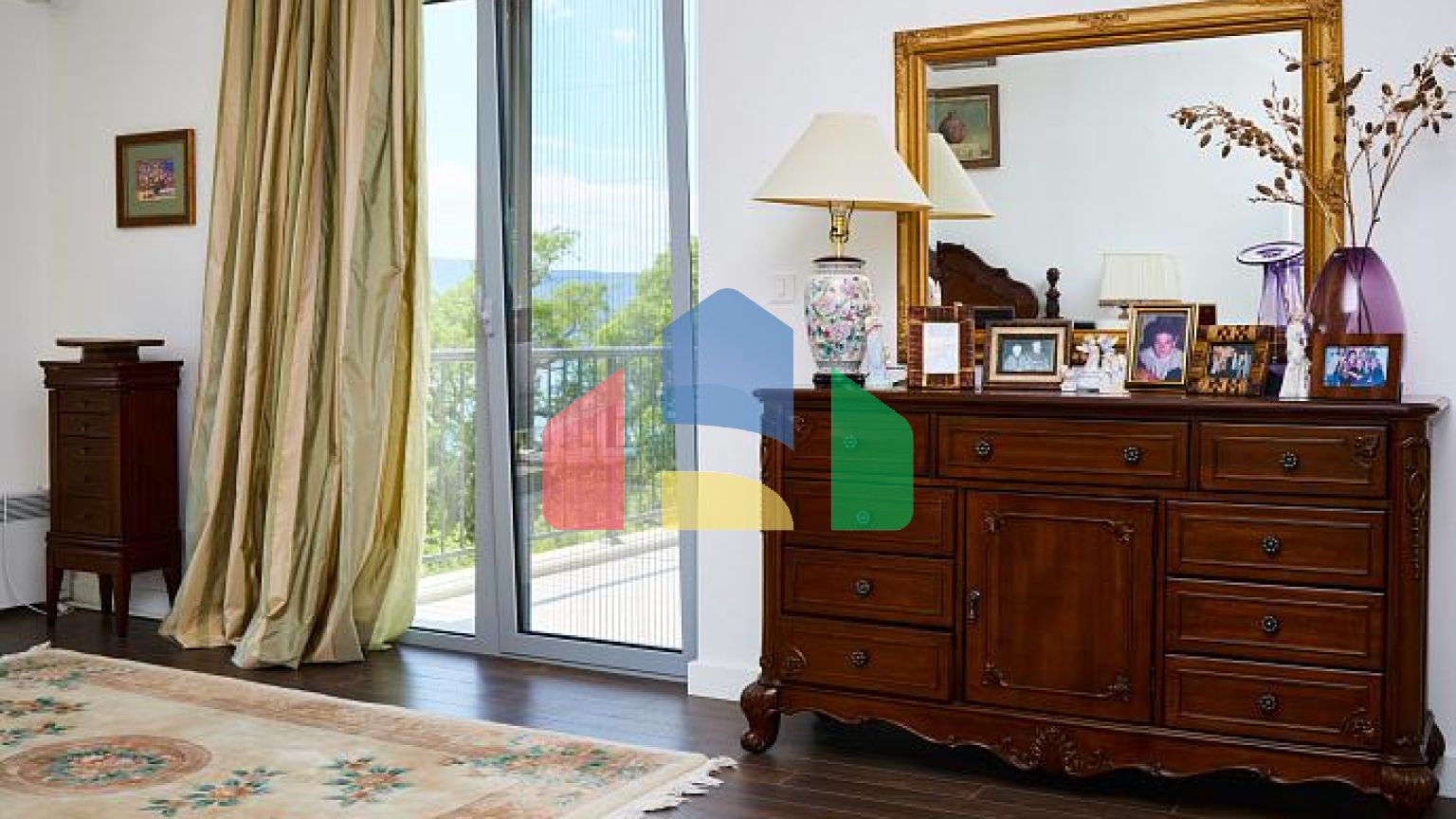 Просторный дом в Кумборе общей площадью 335 м²