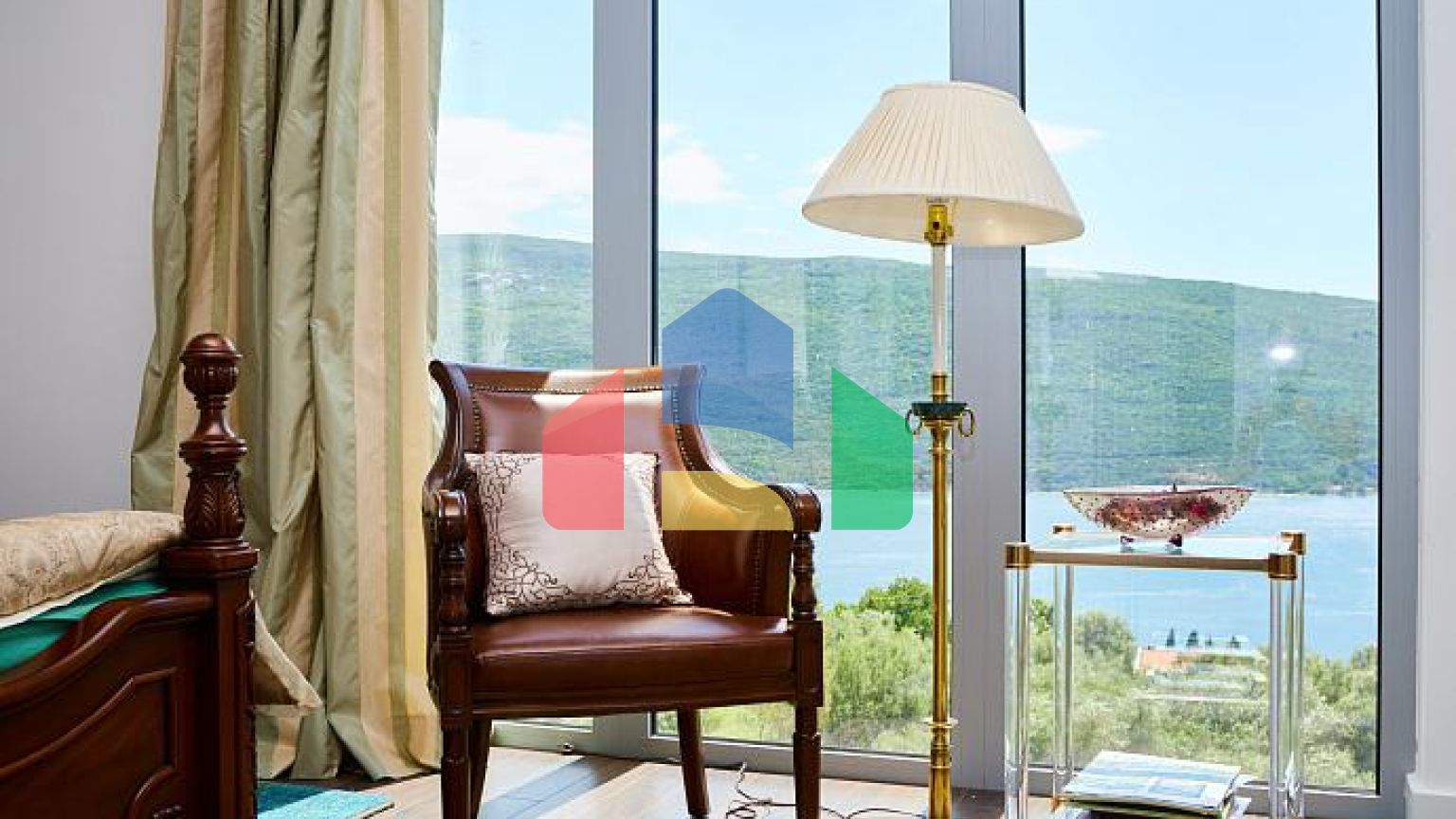 Просторный дом в Кумборе общей площадью 335 м²