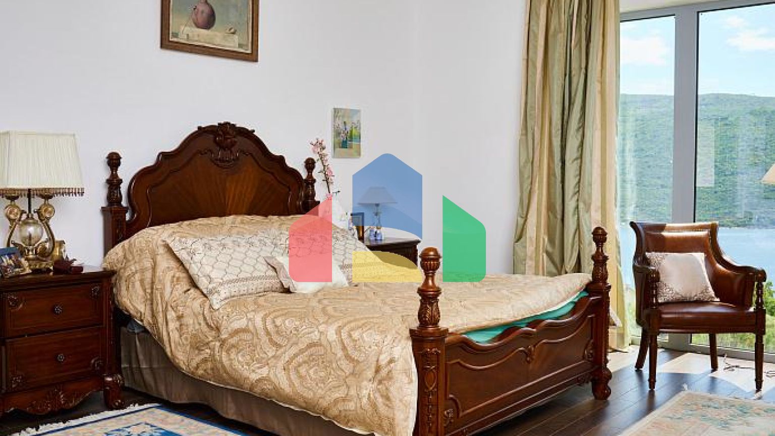 Просторный дом в Кумборе общей площадью 335 м²