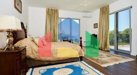 Просторный дом в Кумборе общей площадью 335 м²