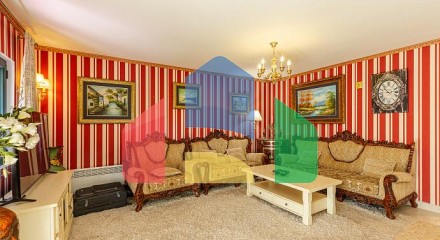 Дом на трех уровнях с тремя спальнями, 176 м², Ластва