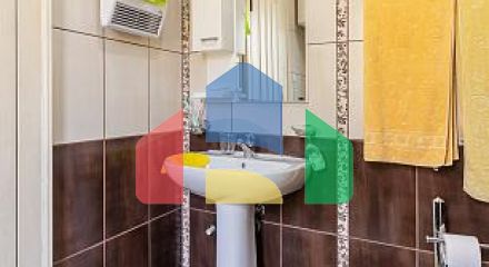 Дом на трех уровнях с тремя спальнями, 176 м², Ластва Дом на трех уровнях с тремя спальнями, 176 м², Ластва