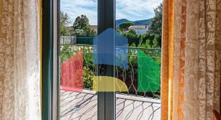 Дом на трех уровнях с тремя спальнями, 176 м², Ластва Дом на трех уровнях с тремя спальнями, 176 м², Ластва