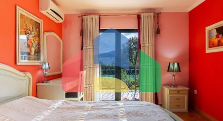 Дом на трех уровнях с тремя спальнями, 176 м², Ластва Дом на трех уровнях с тремя спальнями, 176 м², Ластва