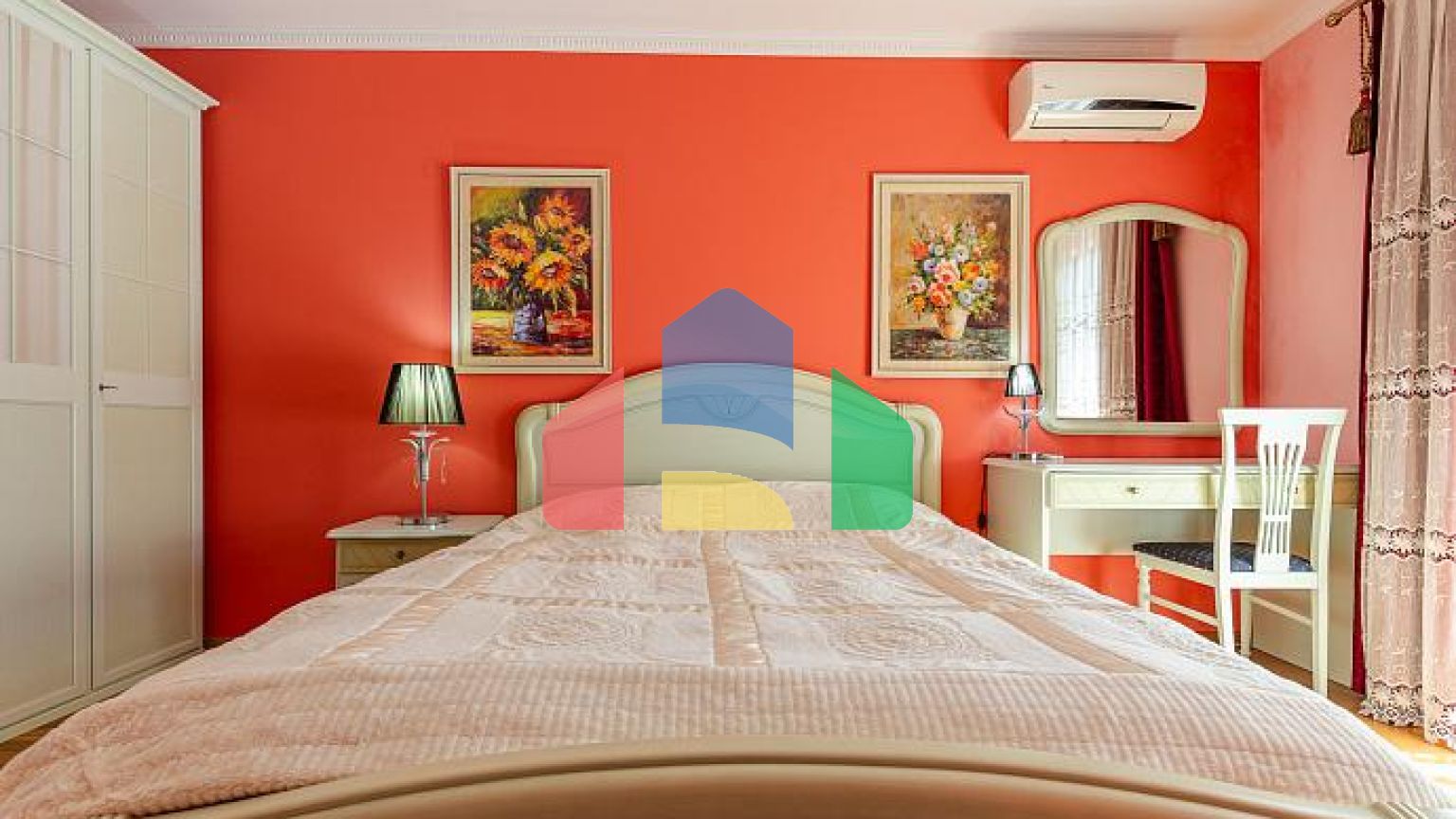 Дом на трех уровнях с тремя спальнями, 176 м², Ластва