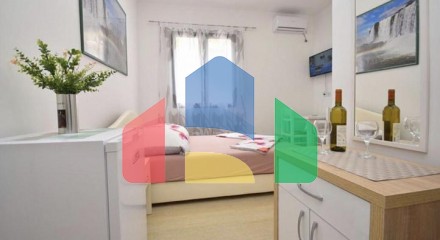 Продается просторный дом в Мельине недалеко от моря