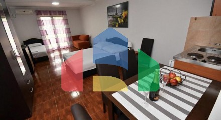 Продается просторный дом в Мельине недалеко от моря