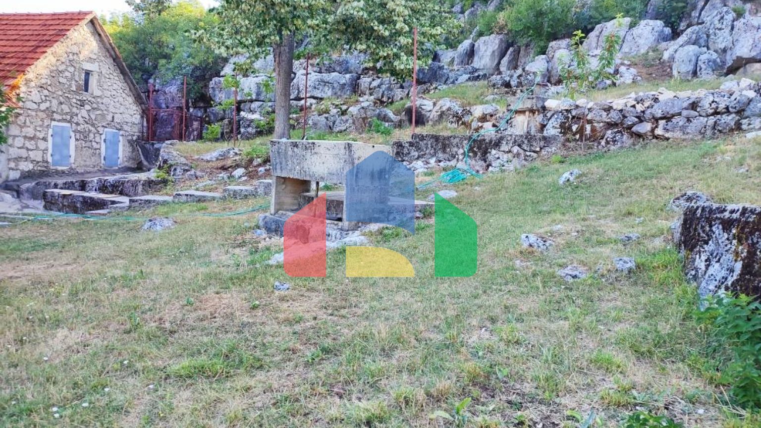 Срочная продажа дома в Никшиче