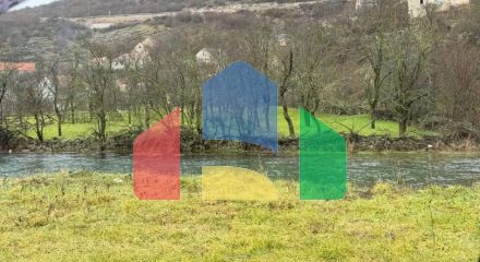 Земельный участок на берегу реки