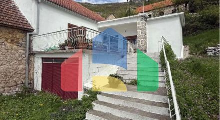 Легальный каменный дом с участком в тихом поселке возле Никшича