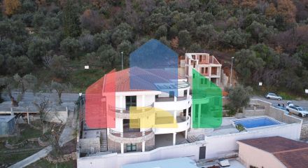 Продажа виллы с бассейном в Петроваце