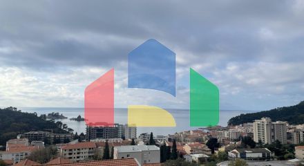Квартира с 2 спальнями в Петроваце