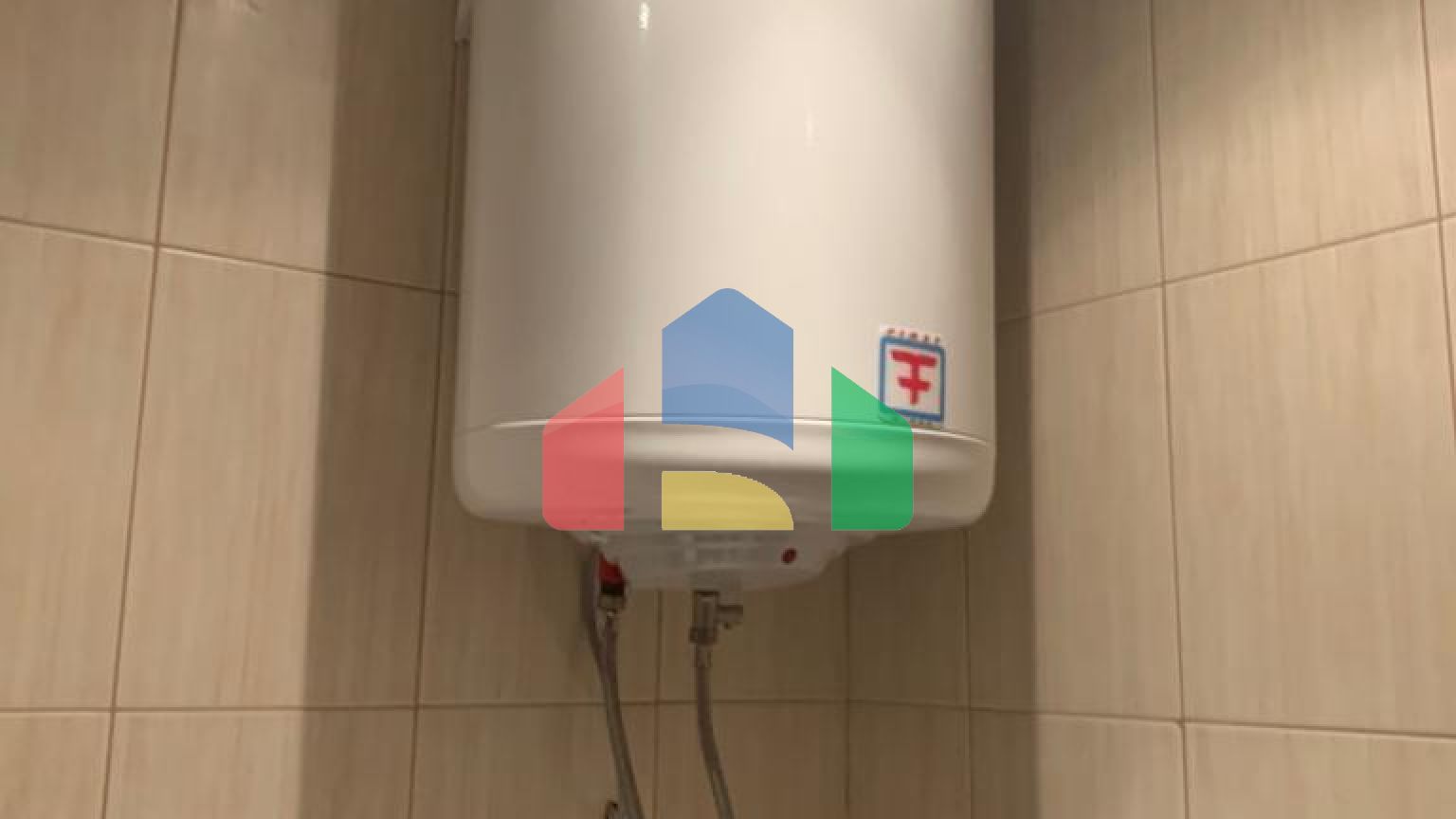 Квартира в Петроваце с большой террасой и видом на море.