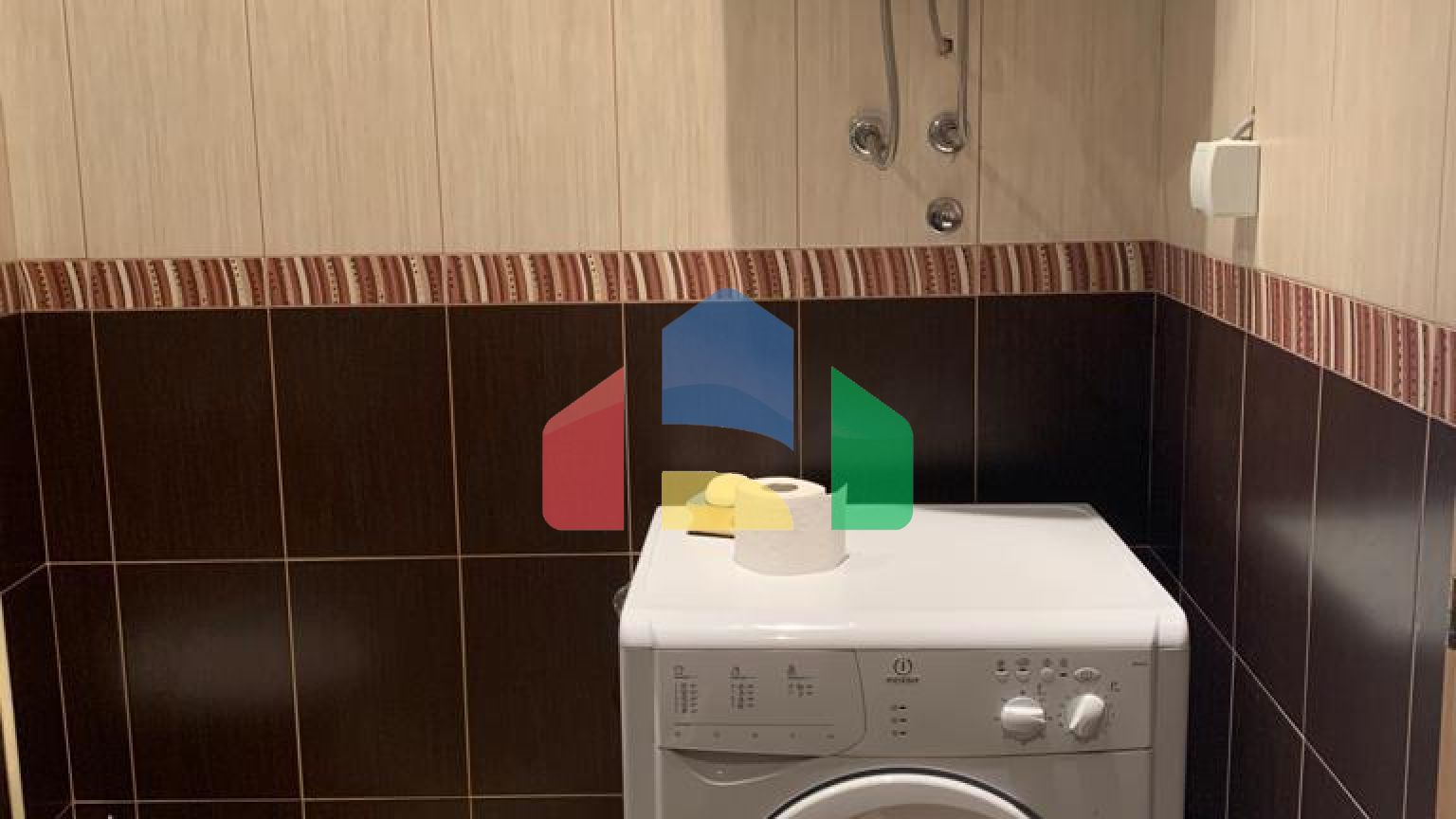 Квартира в Петроваце с большой террасой и видом на море.