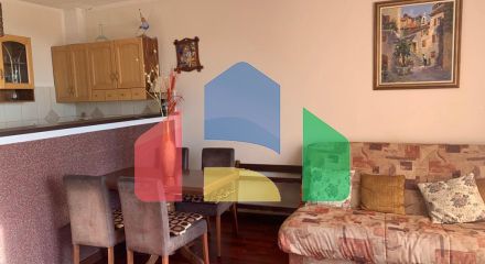 Квартира в Петроваце с большой террасой и видом на море. Квартира в Петроваце с большой террасой и видом на море.