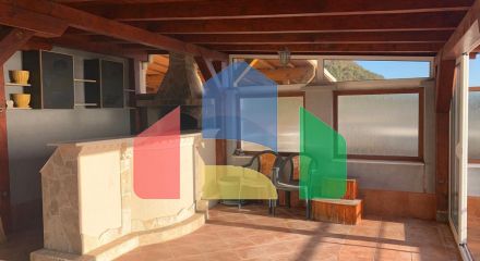 Квартира в Петроваце с большой террасой и видом на море. Квартира в Петроваце с большой террасой и видом на море.