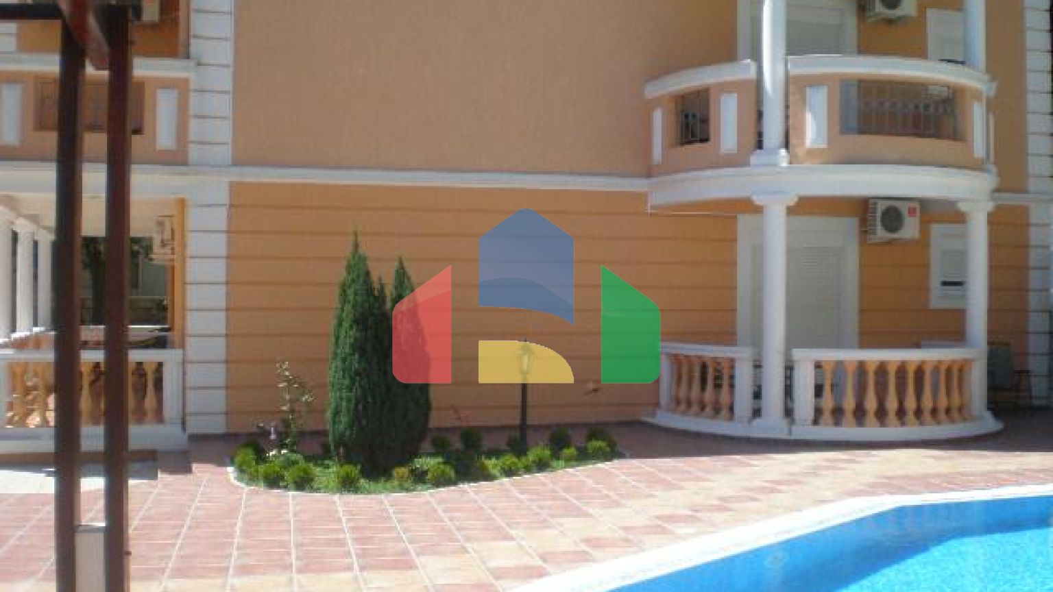 Эксклюзивная вилла в Петровац в отличном тихом месте