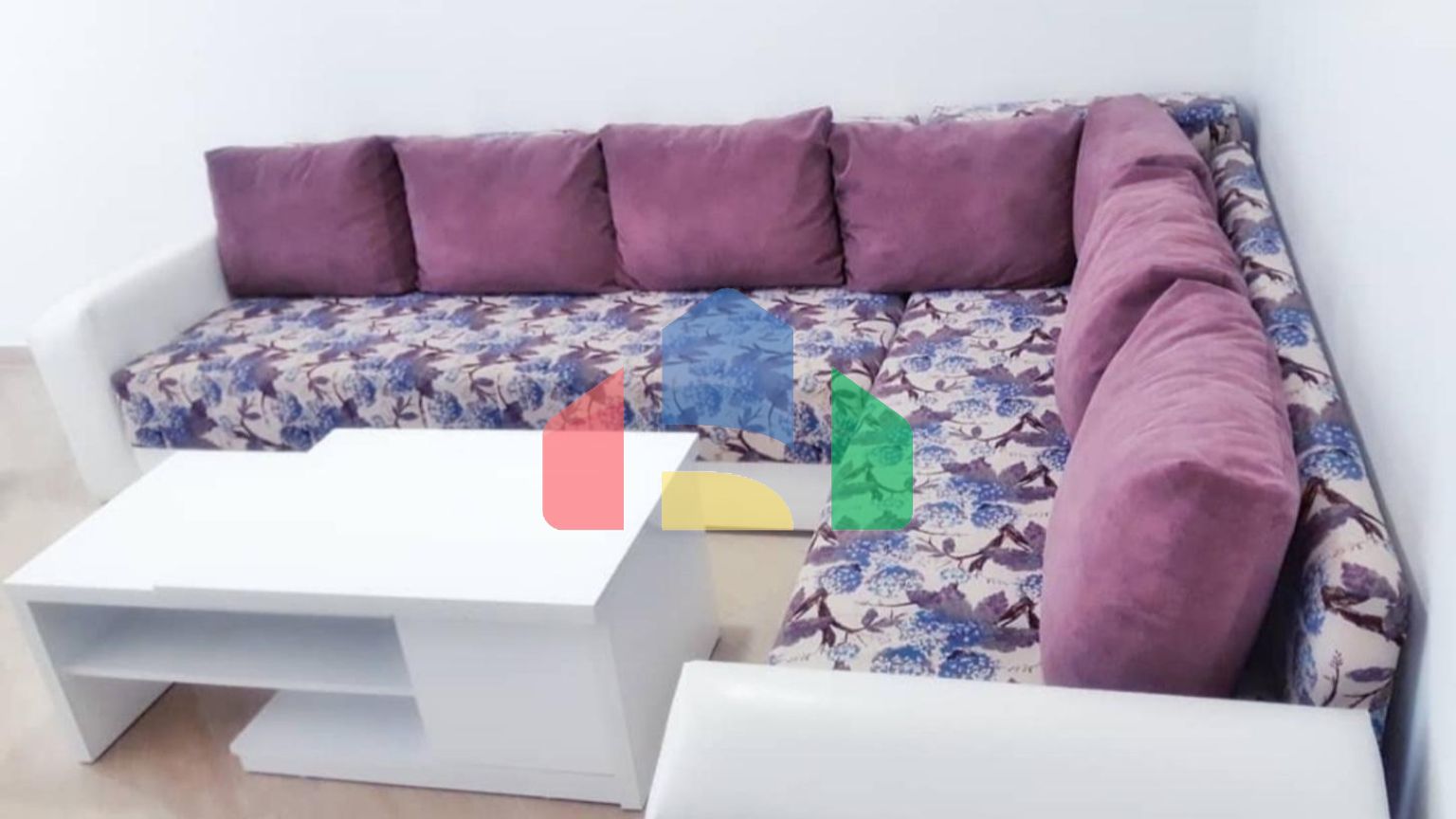 Квартира в комплексе в Петроваце, Будва