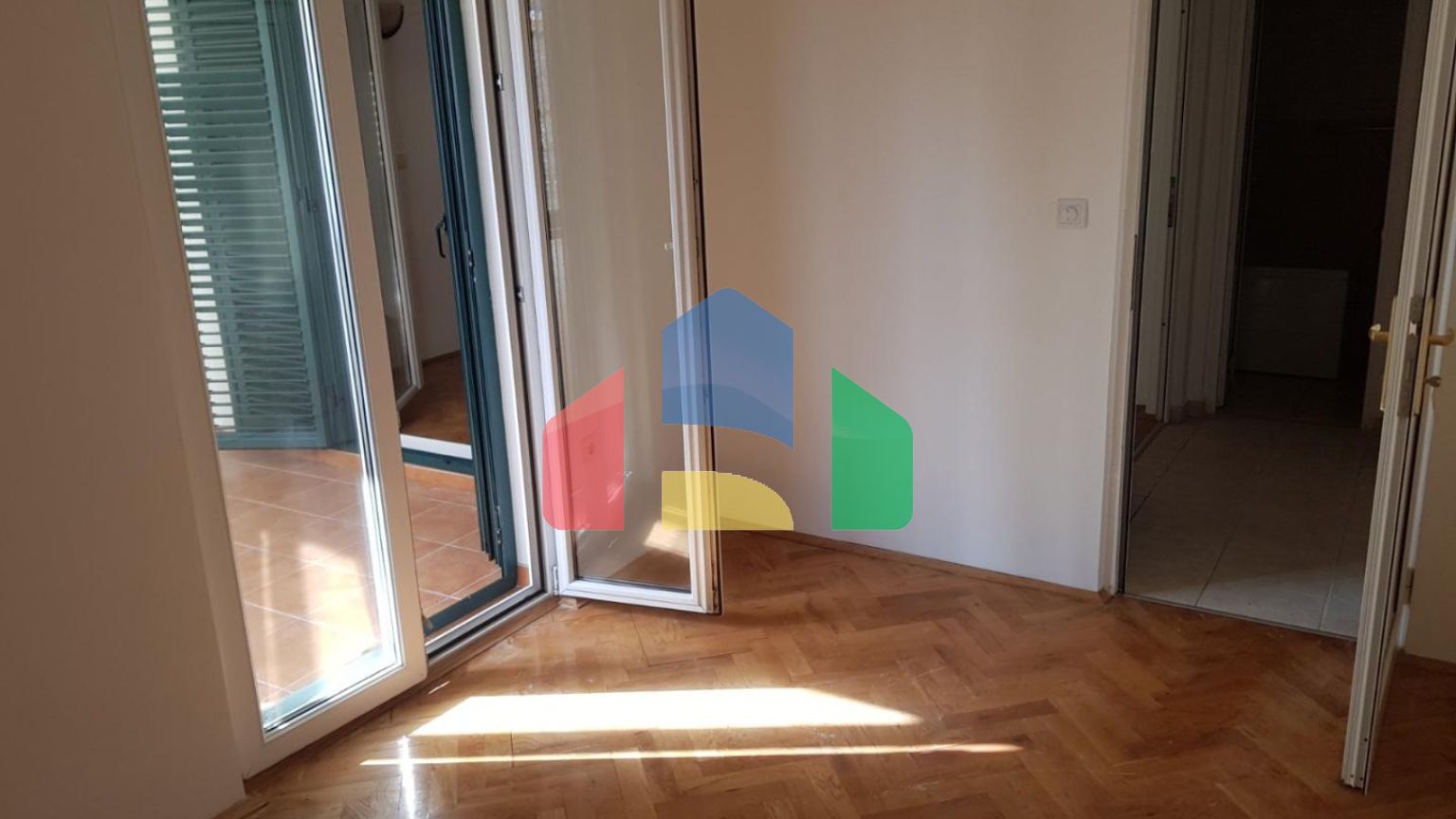 Квартира с 1 спальней в Петроваце