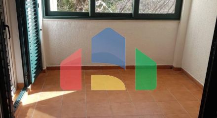 Квартира с 1 спальней в Петроваце