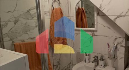 Две квартиры типа дуплекс в Петроваце с видом на море. Две квартиры типа дуплекс в Петроваце с видом на море.