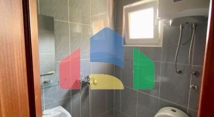 Дуплекс с 4 спальнями и видом на море в Петроваце