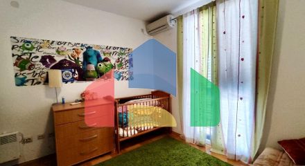 Spacious 2 bedroom apartment in Petrovac not far from the beach
