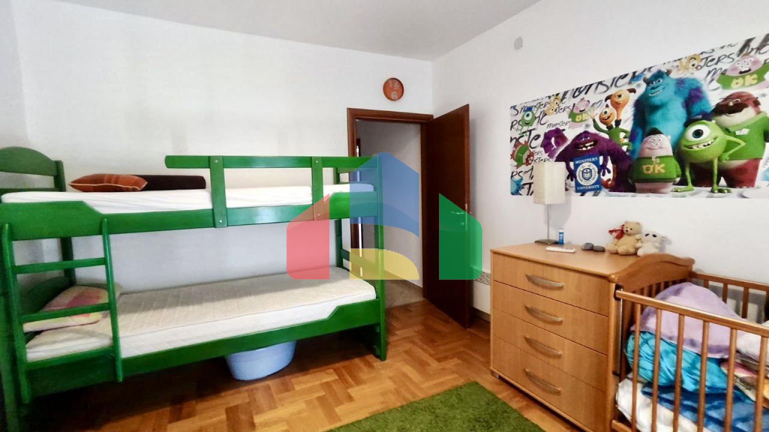 Просторная квартира с 2 спальнями в Петроваце не далеко от пляжа