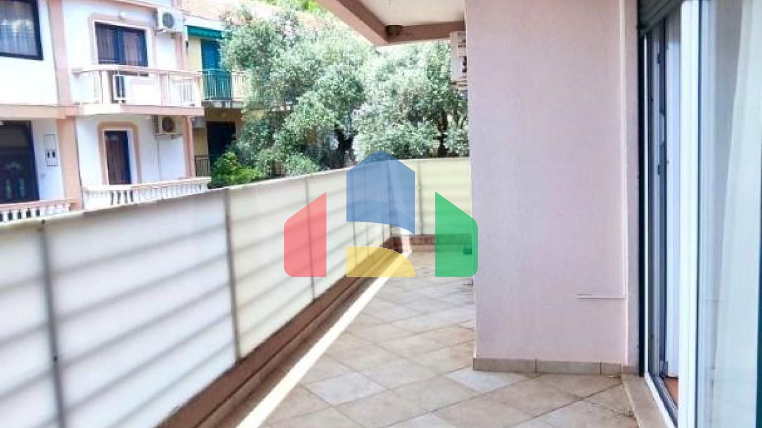 Просторная квартира с 2 спальнями в Петроваце не далеко от пляжа