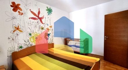 Просторная квартира с 2 спальнями в Петроваце не далеко от пляжа