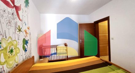 Просторная квартира с 2 спальнями в Петроваце не далеко от пляжа