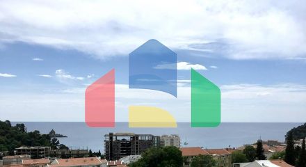 Квартира с 1 спальней в Петроваце с видом на море