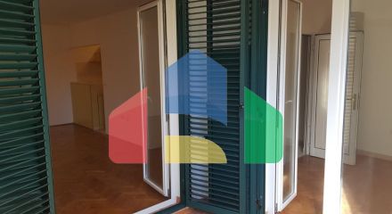 We offer for sale a one-bedroom apartment in Petrovac.