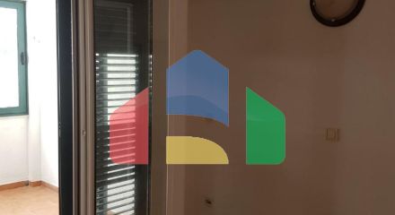 Предлагается к продаже квартира с одной спальней в г. Петровац.