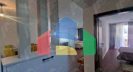 Квартира с двумя спальнями и террасой в Петроваце