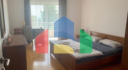 Просторная квартира с двумя спальнями в комплексе 