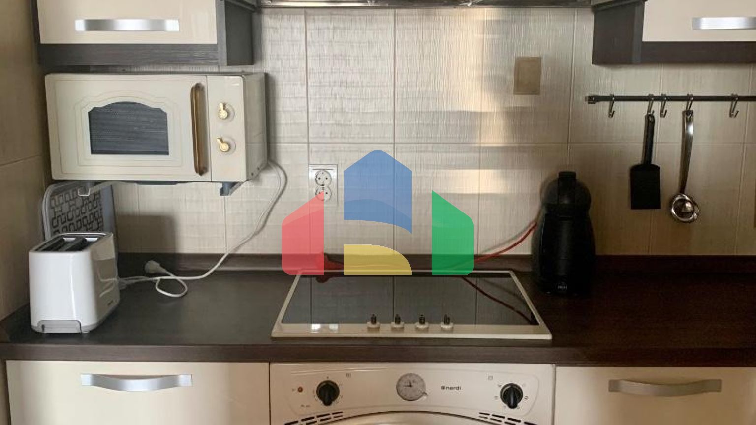 Просторная квартира с двумя спальнями в комплексе 