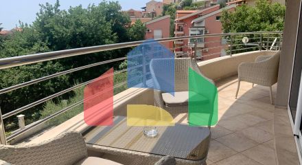 Просторная квартира с двумя спальнями в комплексе 