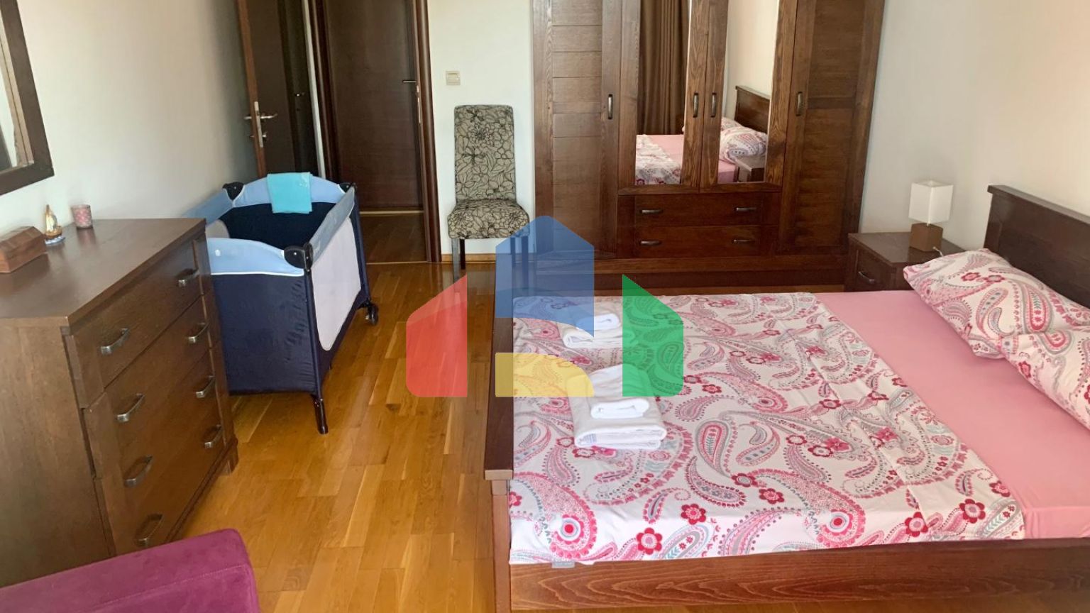 Просторная квартира с двумя спальнями в комплексе 