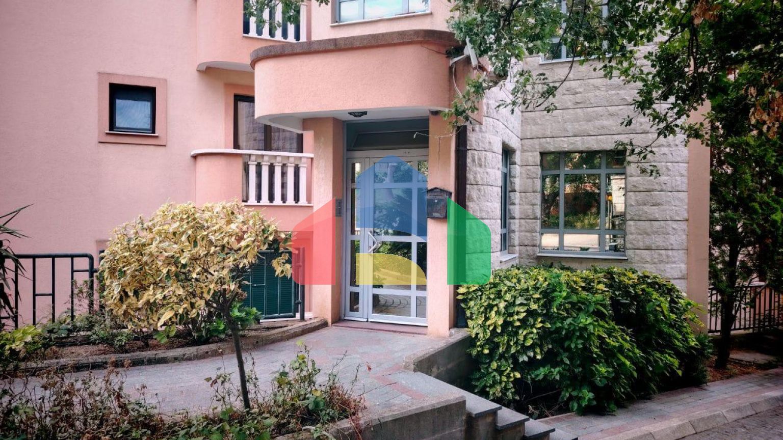 Квартира у моря с видом, Петровац