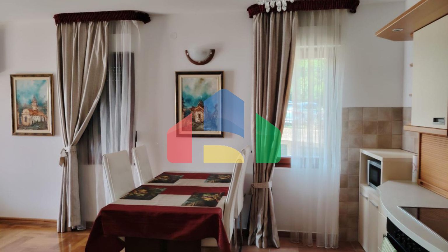 Квартира у моря с видом, Петровац