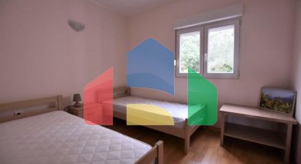Квартира-дуплекс 160 м2 в Петроваце