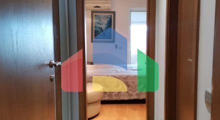 Предлагается к продаже квартира с видом на море в Петроваце.