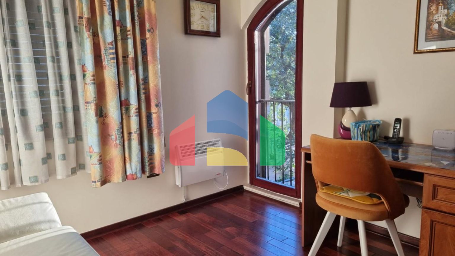 Видовая квартира с 2 спальнями с гаражом в Петроваце