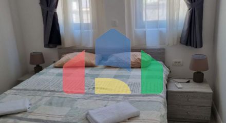 Продается видовая квартира в Петроваце!