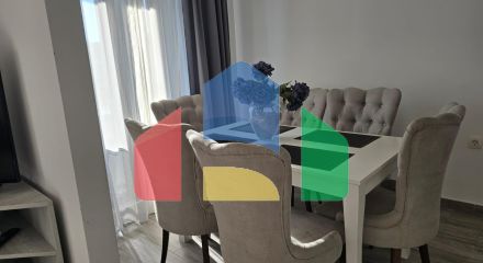 Продается видовая квартира в Петроваце!